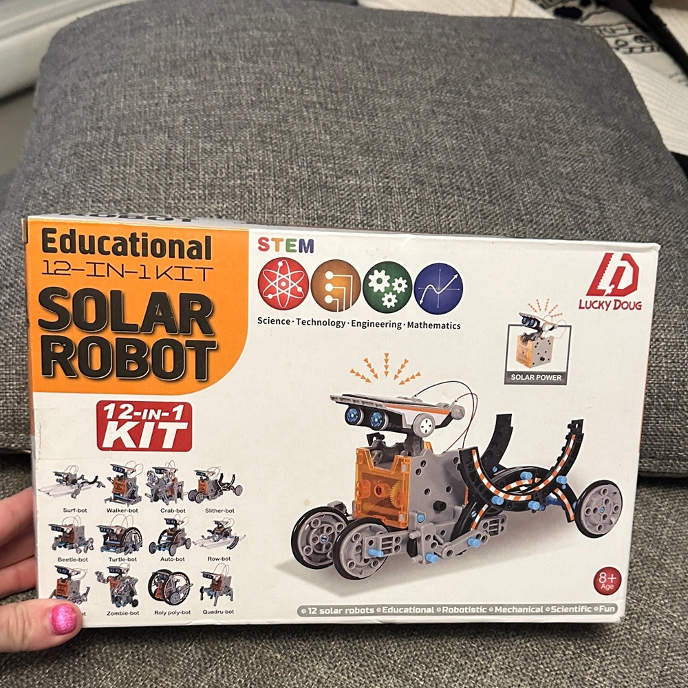 Solar Robot Kit - Black and Orange